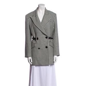Stylish Black and White Houndstooth Women's blazer . Veronica beard !